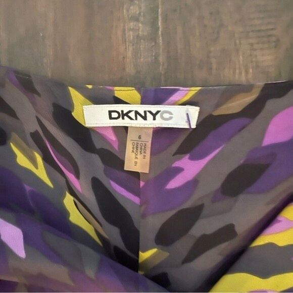 DKNY Sleeveless Abstract Print Dress 6 - Picture 3 of 5